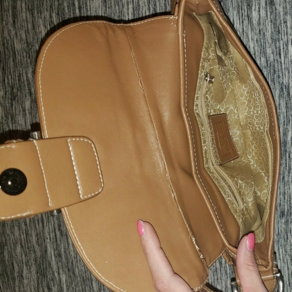 COPY - Coach - Picture 2 of 5